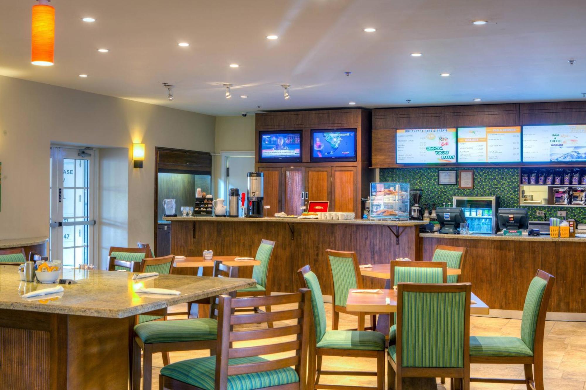 Hotel Courtyard By Marriott Bridgetown, Barbados Exterior foto