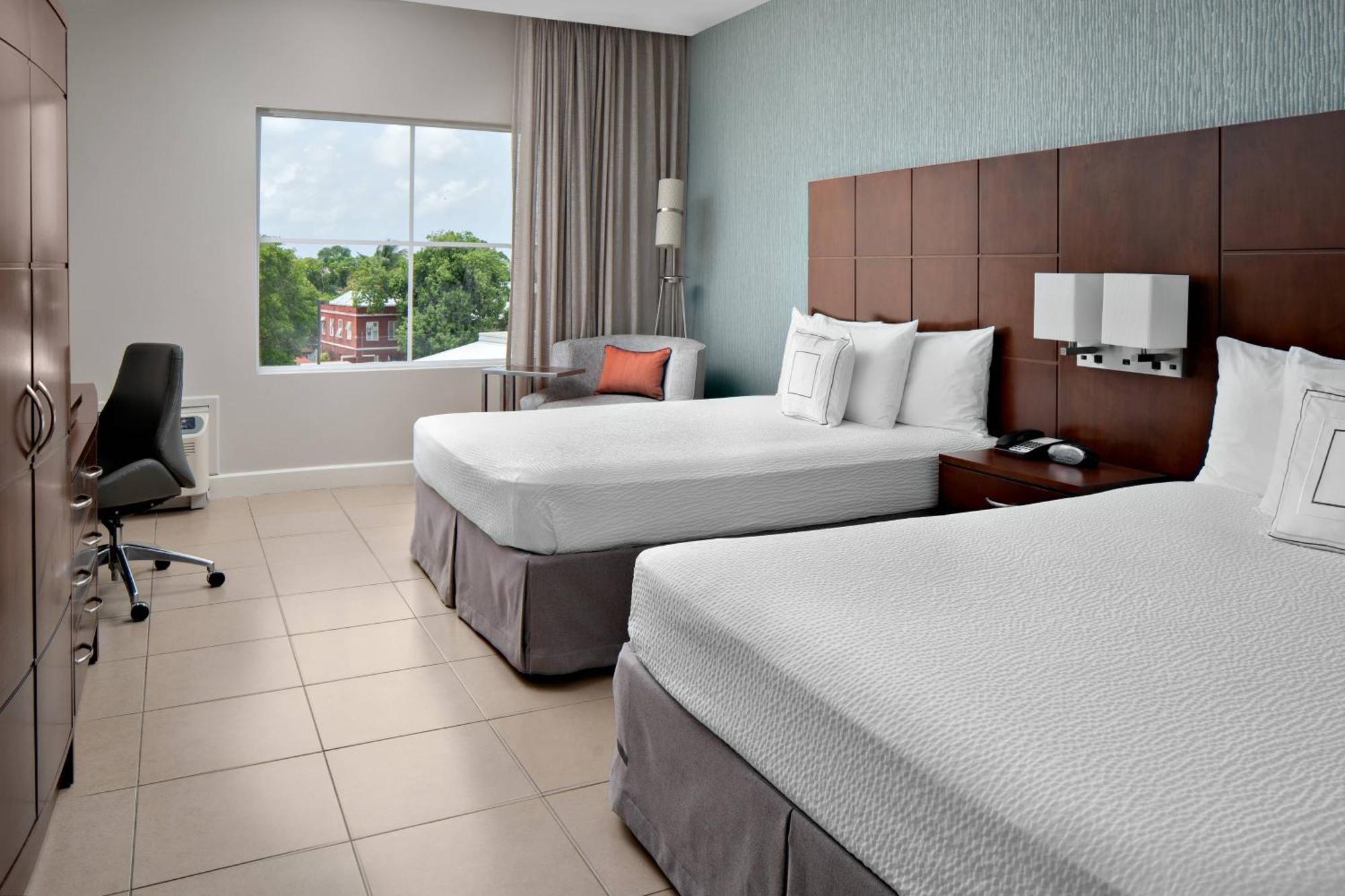 Hotel Courtyard By Marriott Bridgetown, Barbados Exterior foto